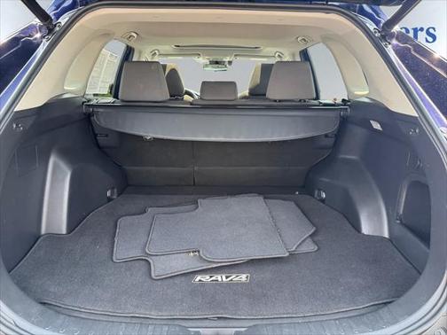 2019 Toyota RAV4 Hybrid XLE