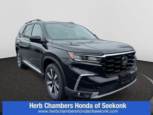 2025 Honda Pilot Touring 8-Passenger