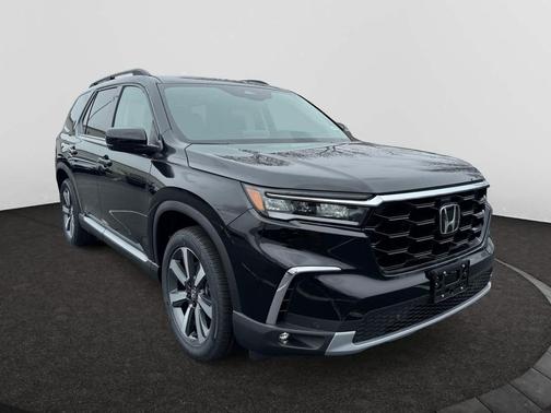 2025 Honda Pilot Touring 8-Passenger