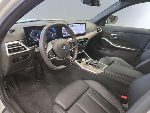2025 BMW 330 xDrive