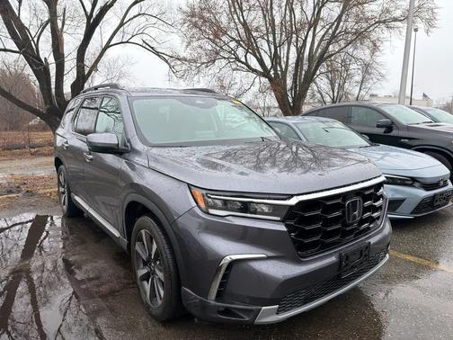 2024 Honda Pilot Touring 8-Passenger