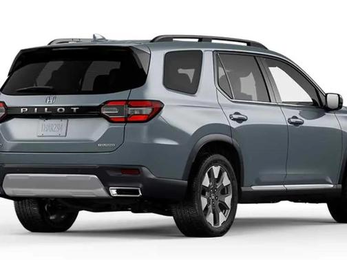 2026 Honda Pilot Touring 8-Passenger