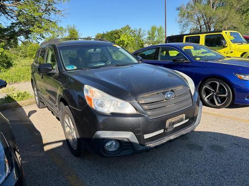 Crystal Black Silica 2013 Subaru Outback 2.5i Limited