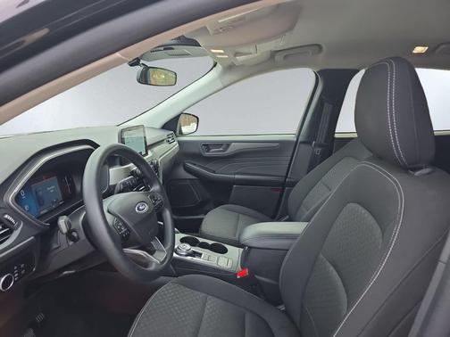 Agate Black 2025 Ford Escape Active