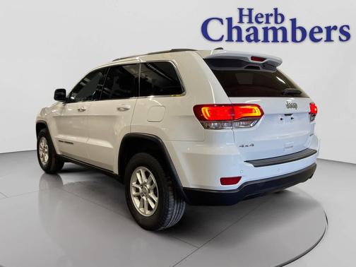 Bright White Clearcoat 2020 Jeep Grand Cherokee Laredo