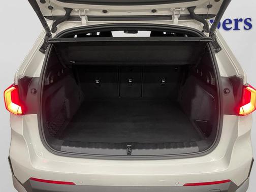 Alpine White 2023 BMW X1 xDrive28i