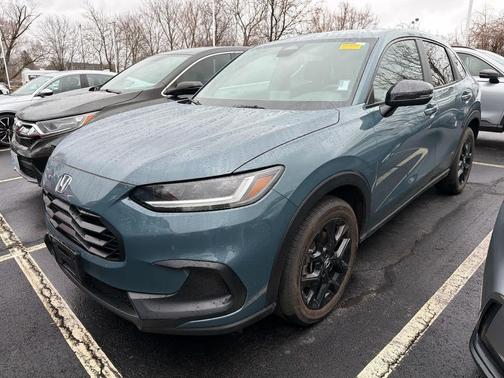 Nordic Forest Pearl 2024 Honda HR-V AWD Sport