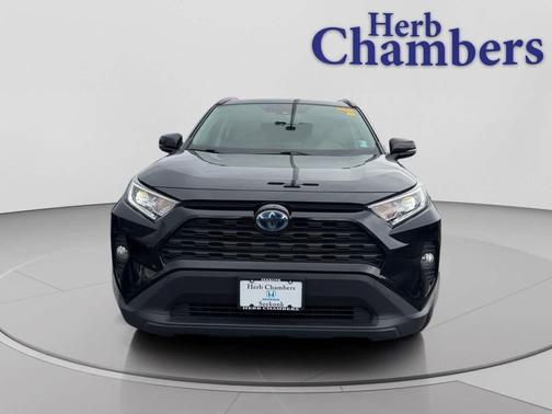 2021 Toyota RAV4 Hybrid XLE