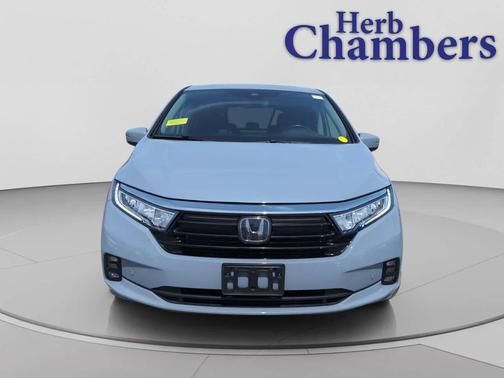 Sonic Gray Pearl 2023 Honda Odyssey Touring