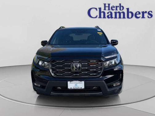 Crystal Black Pearl 2023 Honda Passport AWD TrailSport