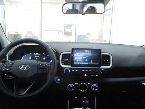 2024 Hyundai VENUE Limited