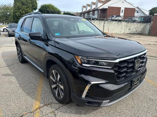 2023 Honda Pilot AWD Elite