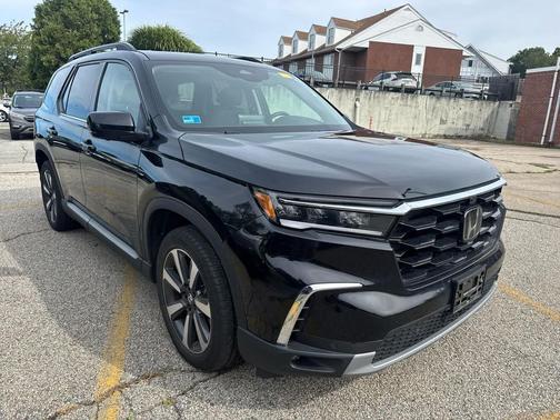 2023 Honda Pilot AWD Elite