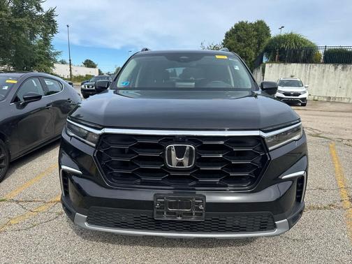 2023 Honda Pilot AWD Elite