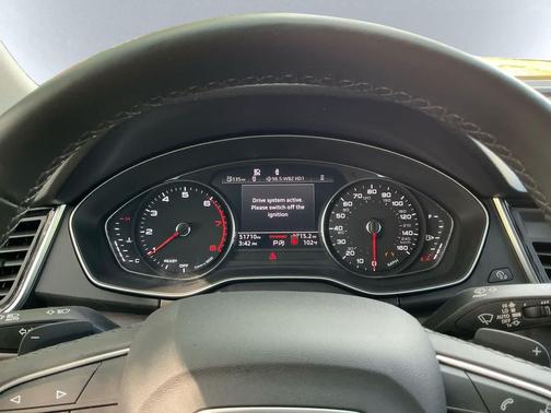 2022 Audi Q5 45 S line Premium