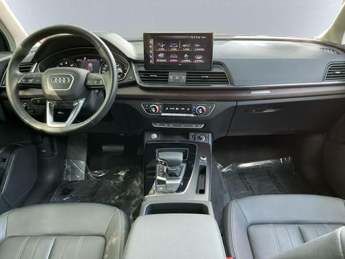 2022 Audi Q5 45 S line Premium