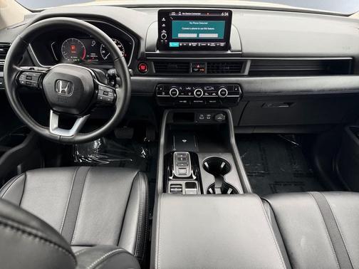 2023 Honda Pilot AWD EX-L 8 Passenger