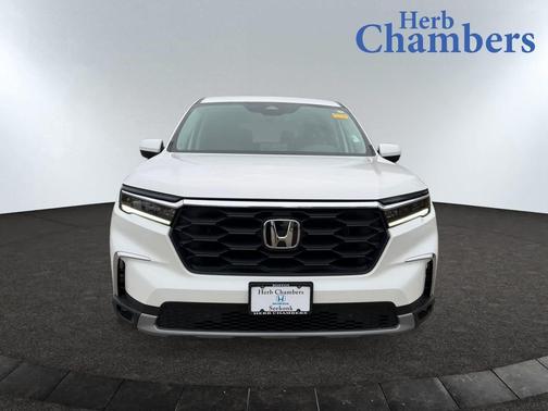 2023 Honda Pilot AWD EX-L 8 Passenger