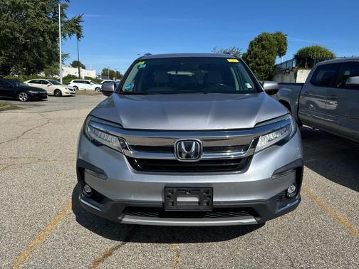 2019 Honda Pilot Touring 8-Passenger