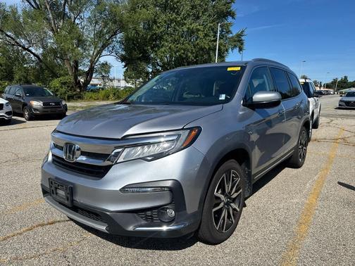 2019 Honda Pilot Touring 8-Passenger