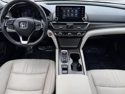 Platinum White Pearl 2021 Honda Accord Hybrid EX-L