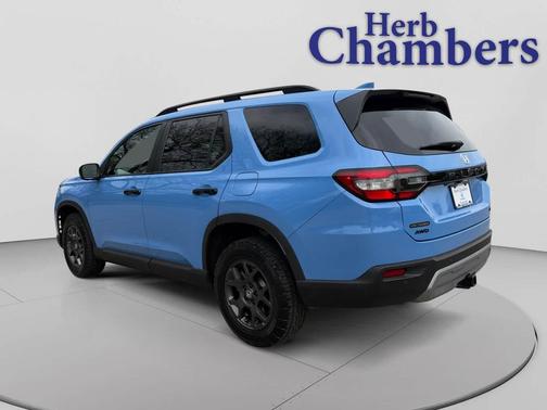 Diffused Sky Pearl 2025 Honda Pilot TrailSport