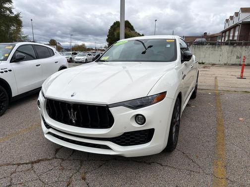 2024 Maserati Levante GT Ultima