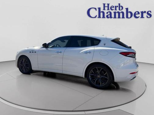 2024 Maserati Levante GT Ultima
