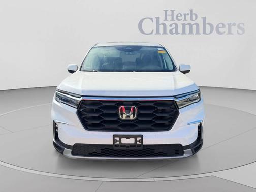 Platinum White Pearl 2023 Honda Pilot AWD EX-L 8 Passenger