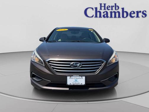 Dark Truffle 2016 Hyundai SONATA SE