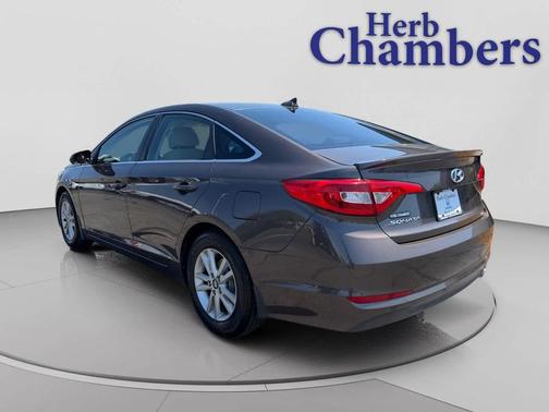 Dark Truffle 2016 Hyundai SONATA SE