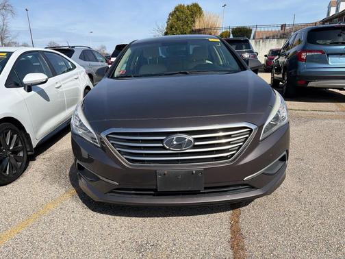 Dark Truffle 2016 Hyundai SONATA SE