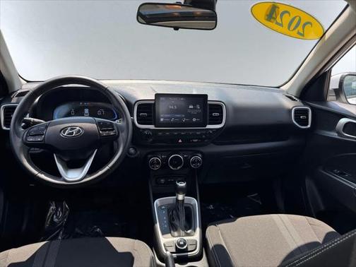 2024 Hyundai VENUE SEL