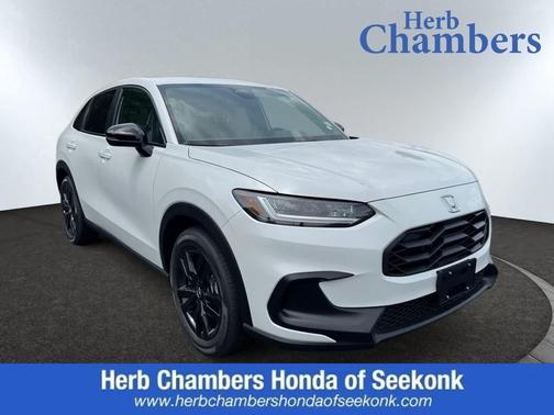 Platinum White Pearl 2026 Honda HR-V AWD Sport