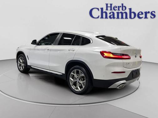Mineral White 2024 BMW X4 xDrive30i