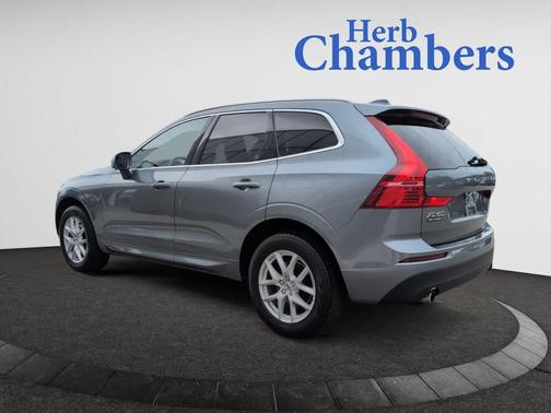 2019 Volvo XC60 T5 Momentum