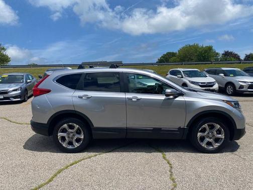Photo 2 of 36 of 2019 Honda CR-V EX-L