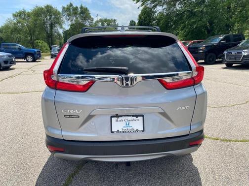 Photo 4 of 36 of 2019 Honda CR-V EX-L