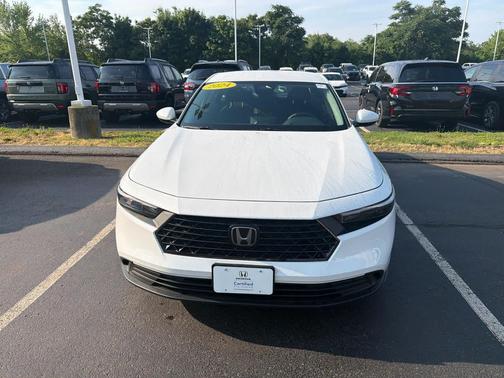 Platinum White Pearl 2024 Honda Accord LX 1.5T