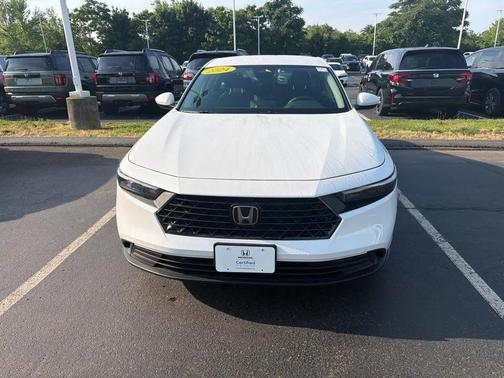 Platinum White Pearl 2024 Honda Accord LX 1.5T