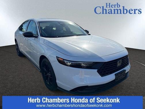 Platinum White Pearl 2025 Honda Accord SE