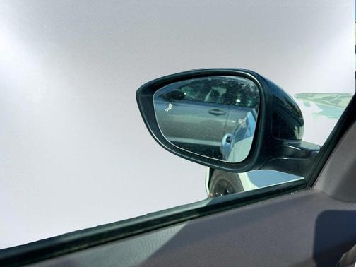 Platinum White Pearl 2025 Honda Accord SE