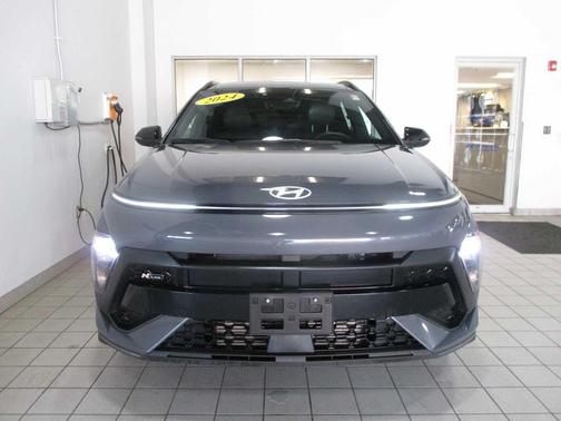 Ecotronic Gray Pearl w/Black Roof 2024 Hyundai KONA N Line