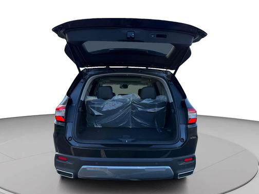 Crystal Black Pearl 2026 Honda Pilot Touring 8-Passenger