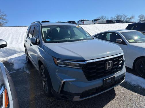 2023 Honda Pilot AWD Elite