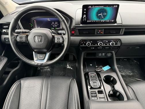 2023 Honda Pilot AWD Elite
