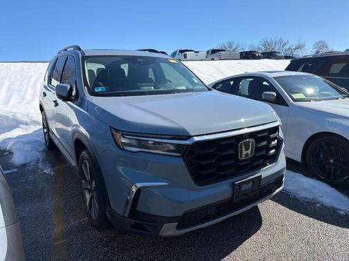 2023 Honda Pilot AWD Elite
