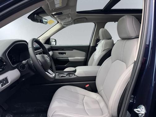 2025 Honda Pilot Touring 8-Passenger