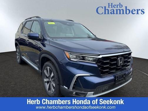 2025 Honda Pilot Touring 8-Passenger