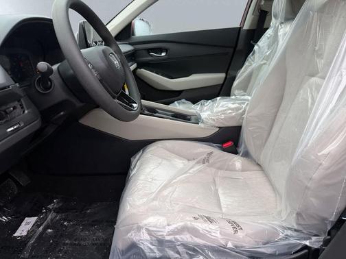 2025 Honda Accord LX 1.5T